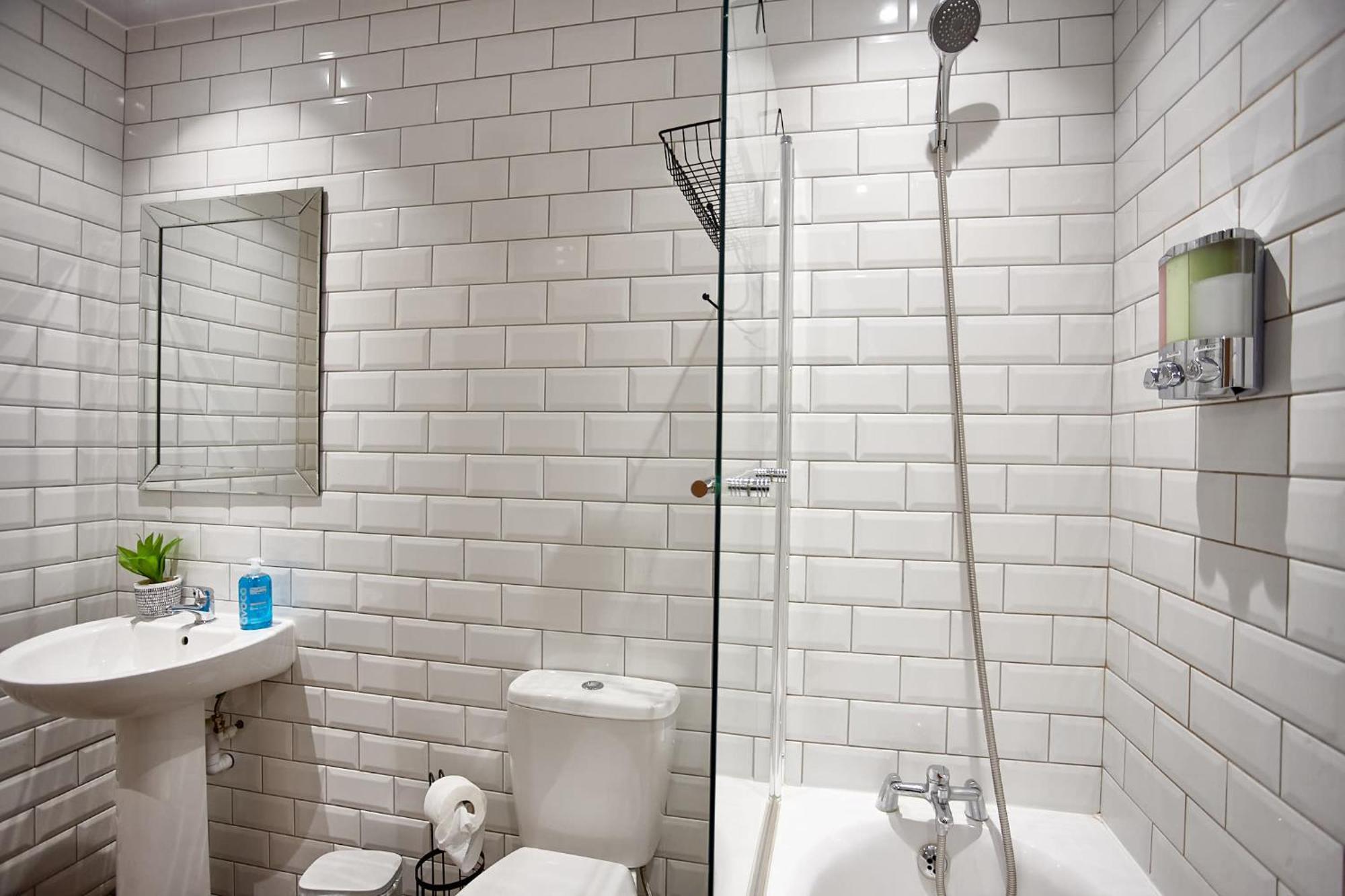 The Ruby Suite Manchester Bagian luar foto
