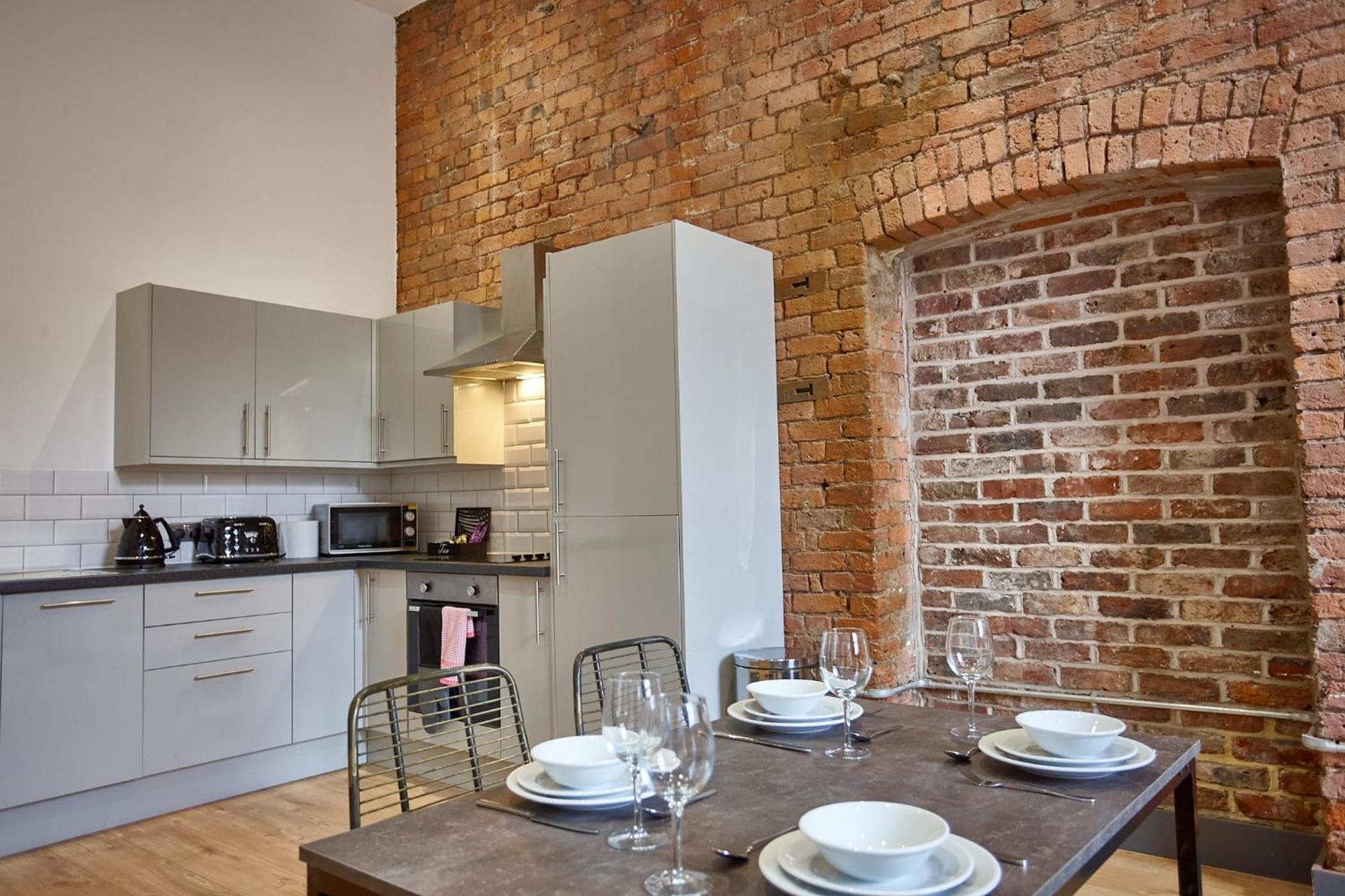 The Ruby Suite Manchester Bagian luar foto